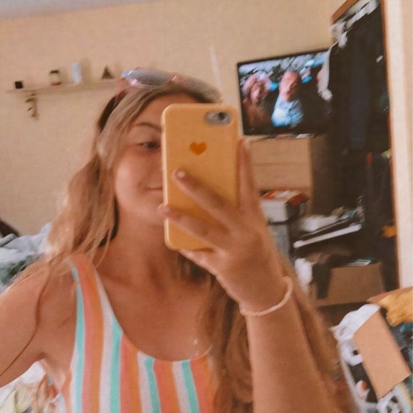 Meet your Posher, Ali - Picture 1 of 1